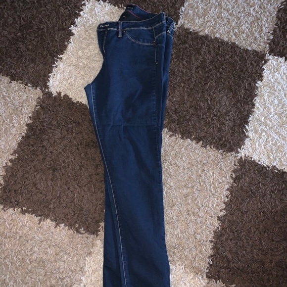 Women’s Jeans - Picture 1 of 4